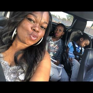 Meet your Posher, Casey